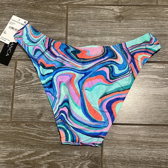 NWT La Blanca size 8 Cheeky Cut Bikini Bottom. - Picture 2 of 5